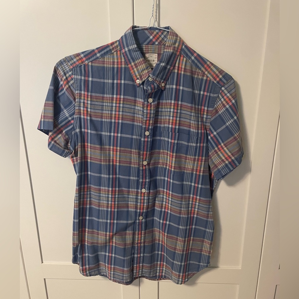 Gap Blue and Red Striped Button Down Short-Sleeve Shirt